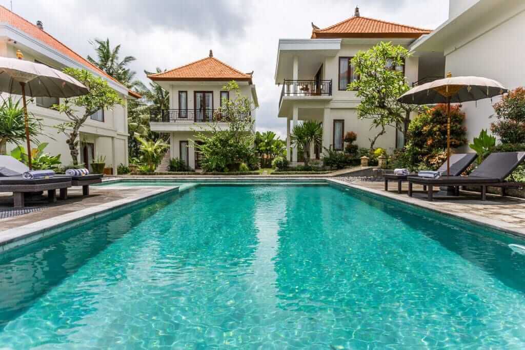 https://inaphospitality.com/